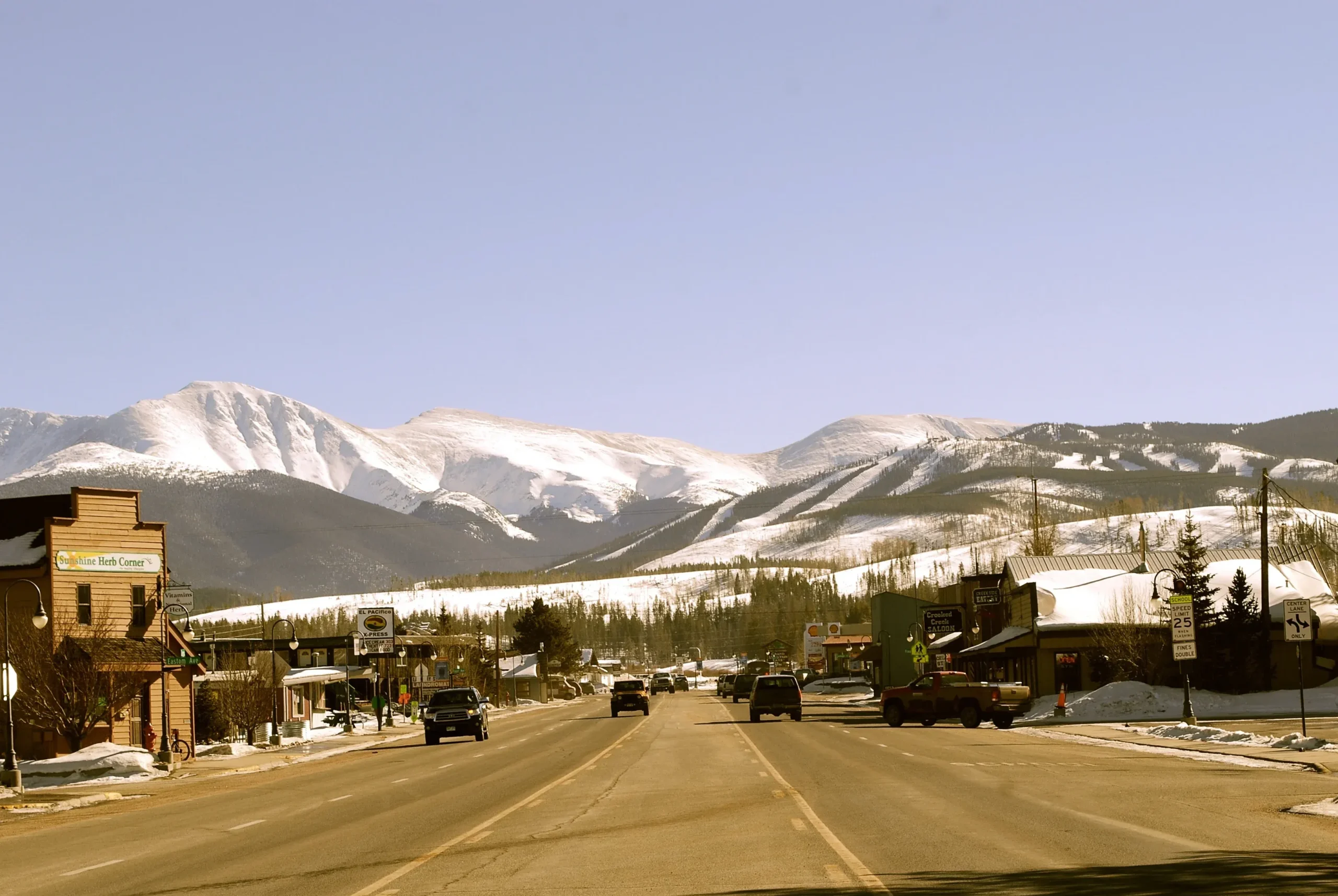 Streetview of Fraiser CO looking towards Winter Park