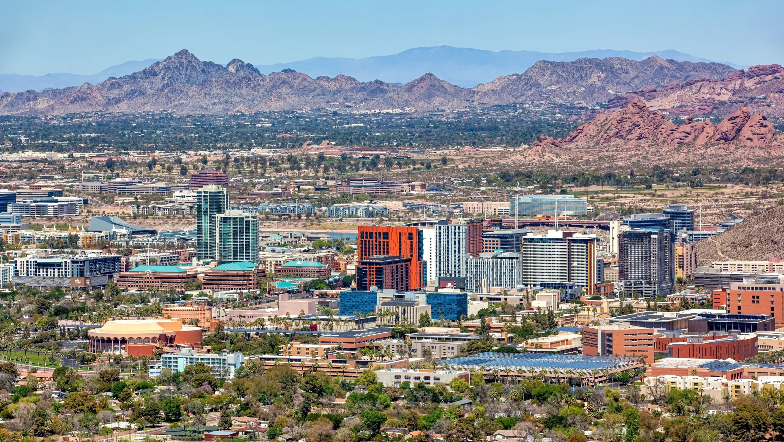 Scenic view of Tempe, Arizona showing local architecture and landscape